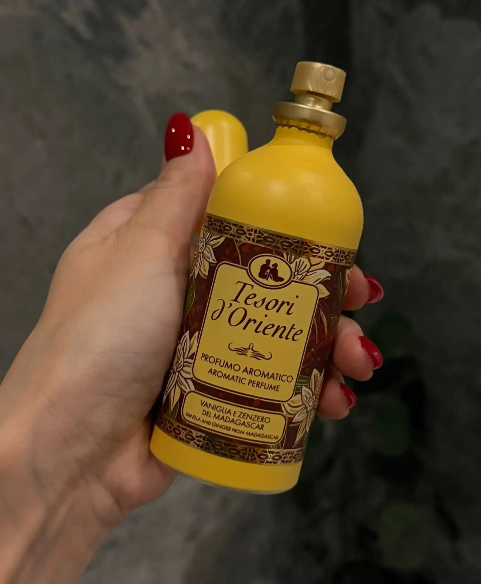 Из всех ароматов Tesori этим пользуюсь с удовольствием! Я вам не могу передать наскольк...