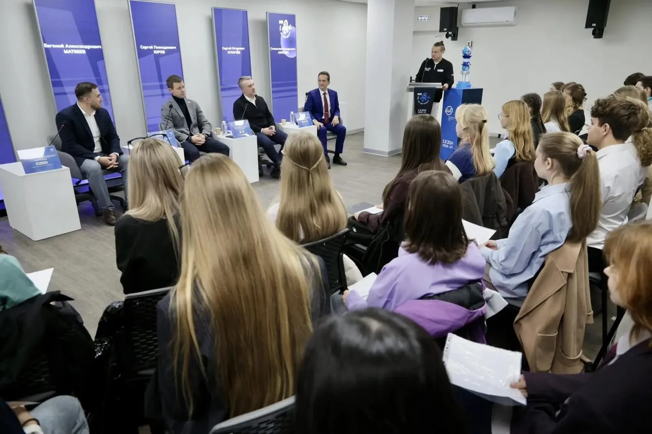 🏃‍♀️ Знакомые команды из разных школ Балашихи, яркие эмоции, спортивный азарт и предвк...