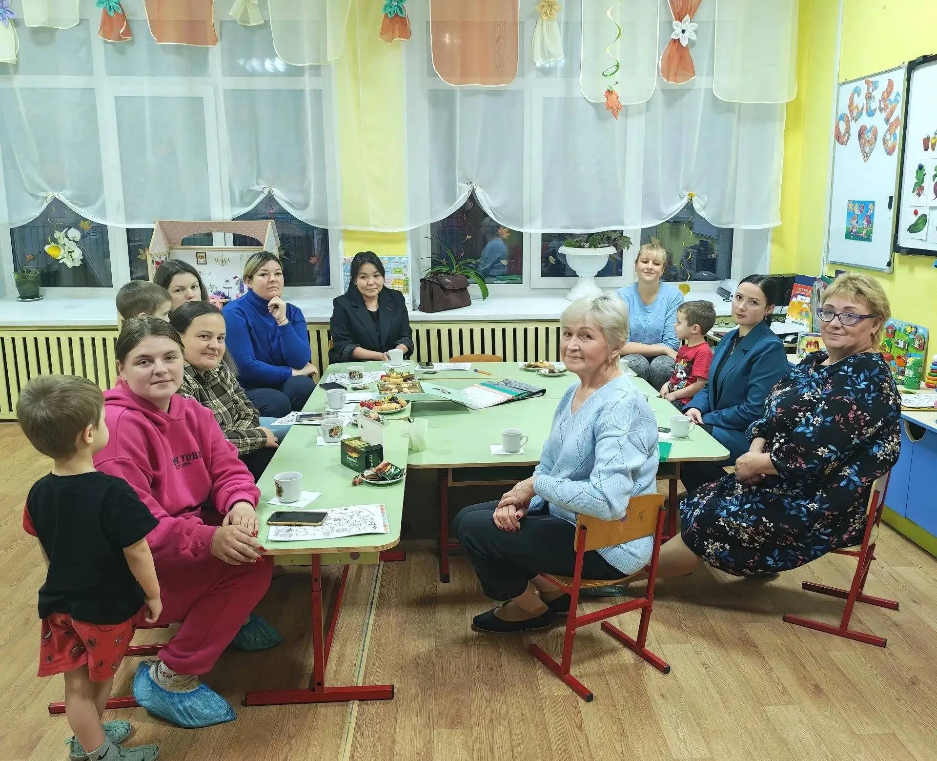 В группе "Вырастайки" (Минина, 6. Воспитатели Юдина И.Б., Чулкина Е.А., учитель-логопед...