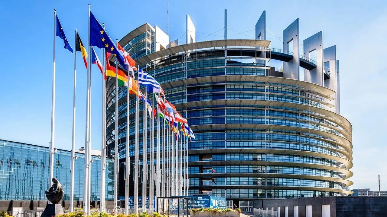 🇪🇺Помощь Украине от союзников вне ЕС сократится почти в пять раз к 2027 году