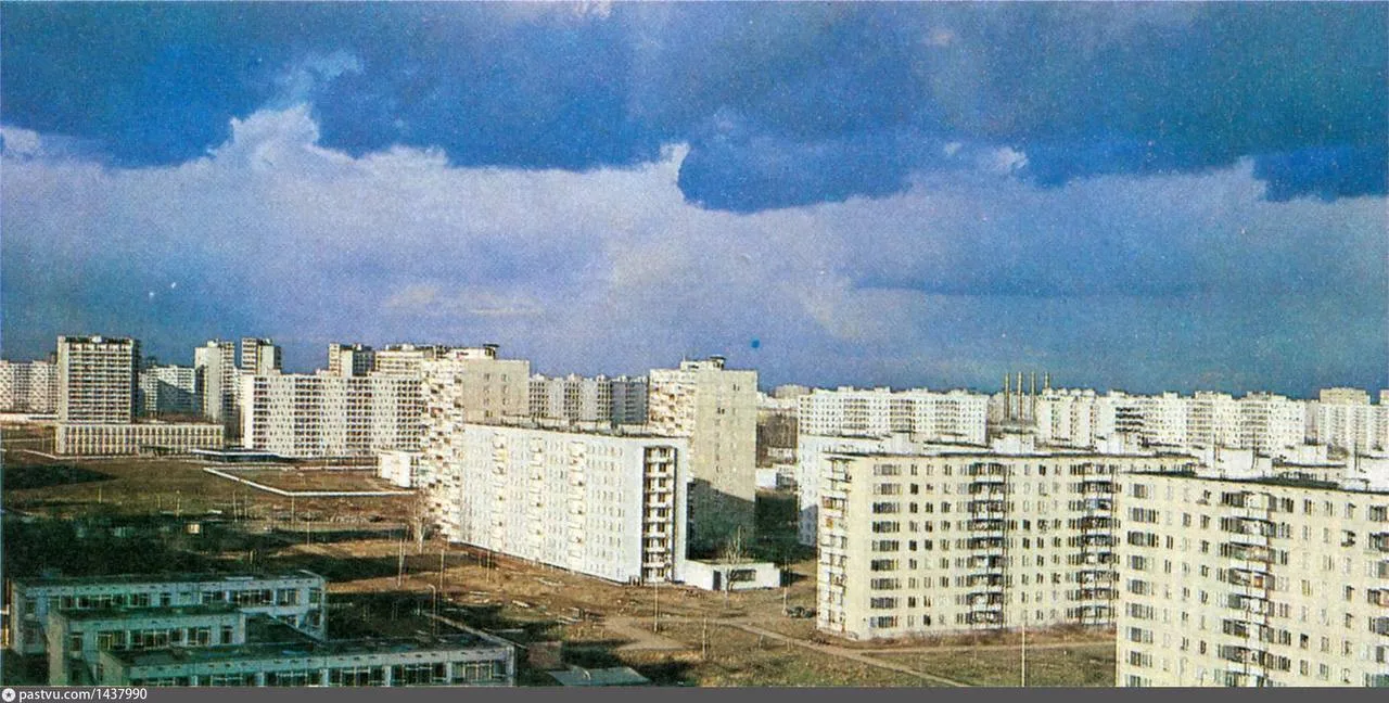 Архивы любимого района. Жилые кварталы Бирюлево Западного - микрорайоны 1, 5 и 6.