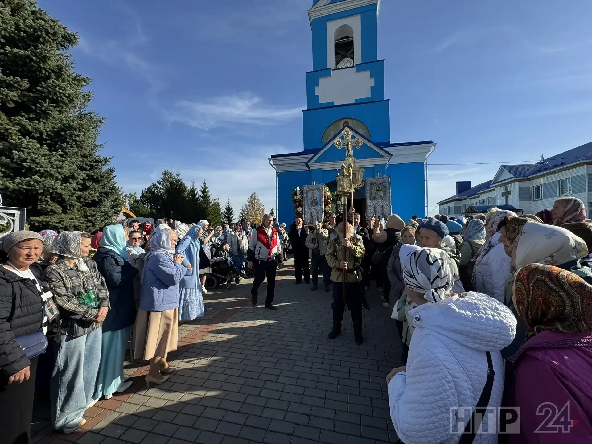 В Нижнекамске проходит 22‑й крестный ход в честь Покрова Пресвятой Богородицы.