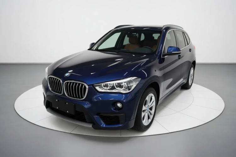 🚗 BMW 2016