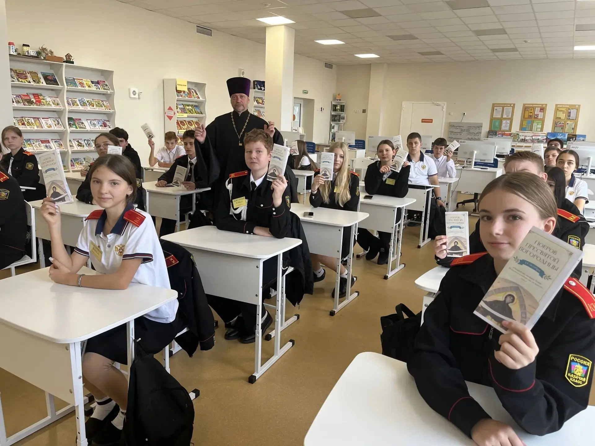 🕊 Покров Пресвятой Богородицы в 3 школе станицы Динской