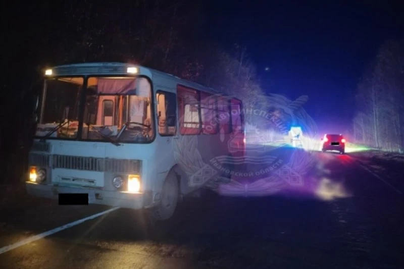 🚨 В Кинешемском районе автобус сбил 70-летнего велосипедиста