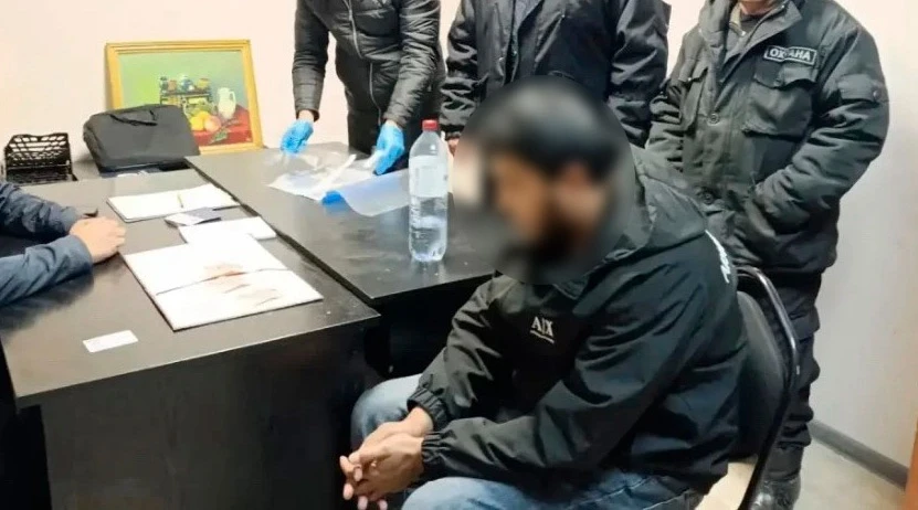 Самарские транспортные полицейские задержали иностранного гражданина, подозреваемого в ...