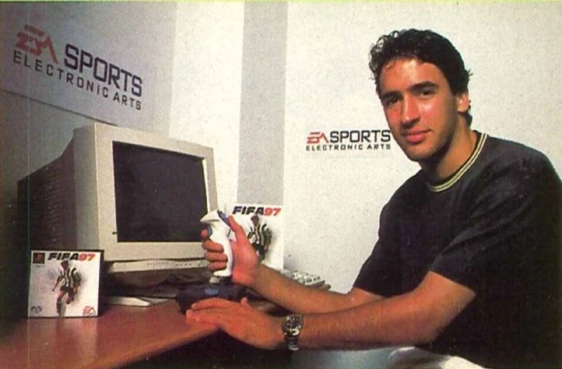 ⚽️ Рауль рекламирует FIFA’97