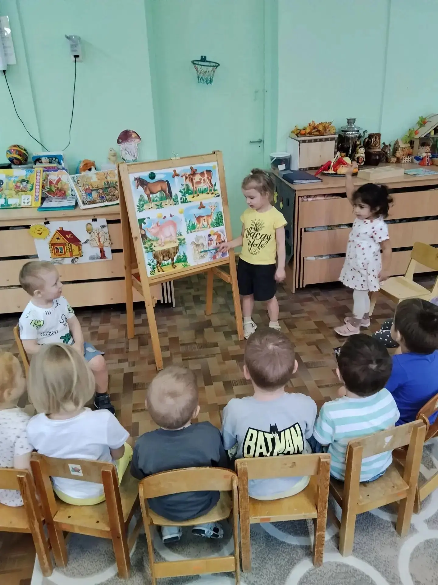 Ребята из группы "Кот Матроскин" познакомились с темой "Домашние животные".