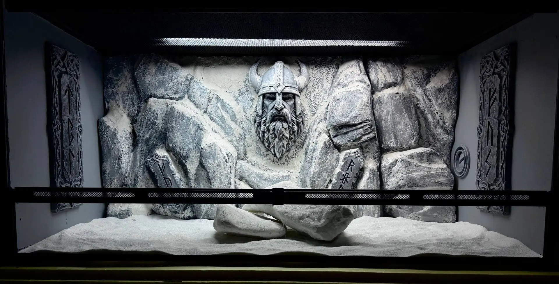 ❄️🐉 Ещё один террариум нашёл своего владельца!