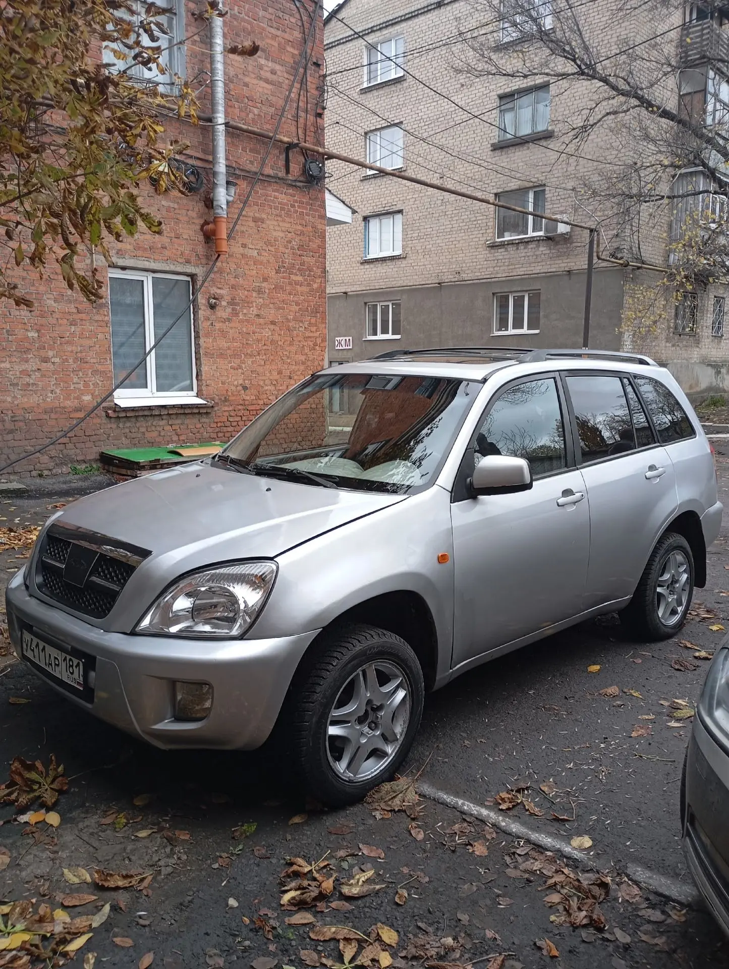 Продам автомобиль. 2006 год. Двигатель 2.4. Цена 300 000р. Находится в г. Красный Луч.