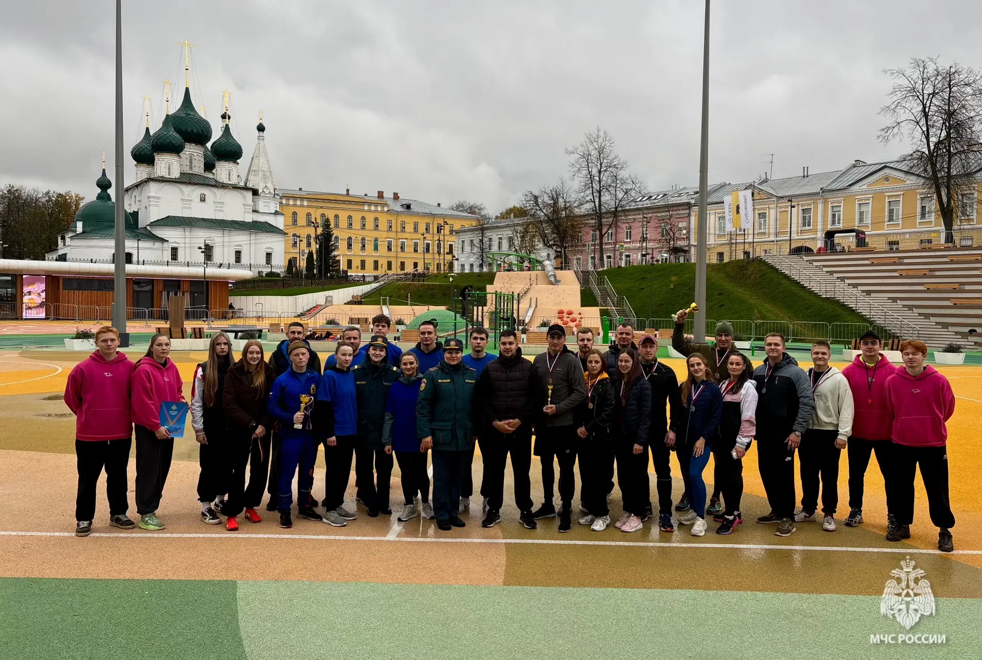 🏆 В Ярославле прошли соревнования по ярославской лапте среди федеральных органов испол...