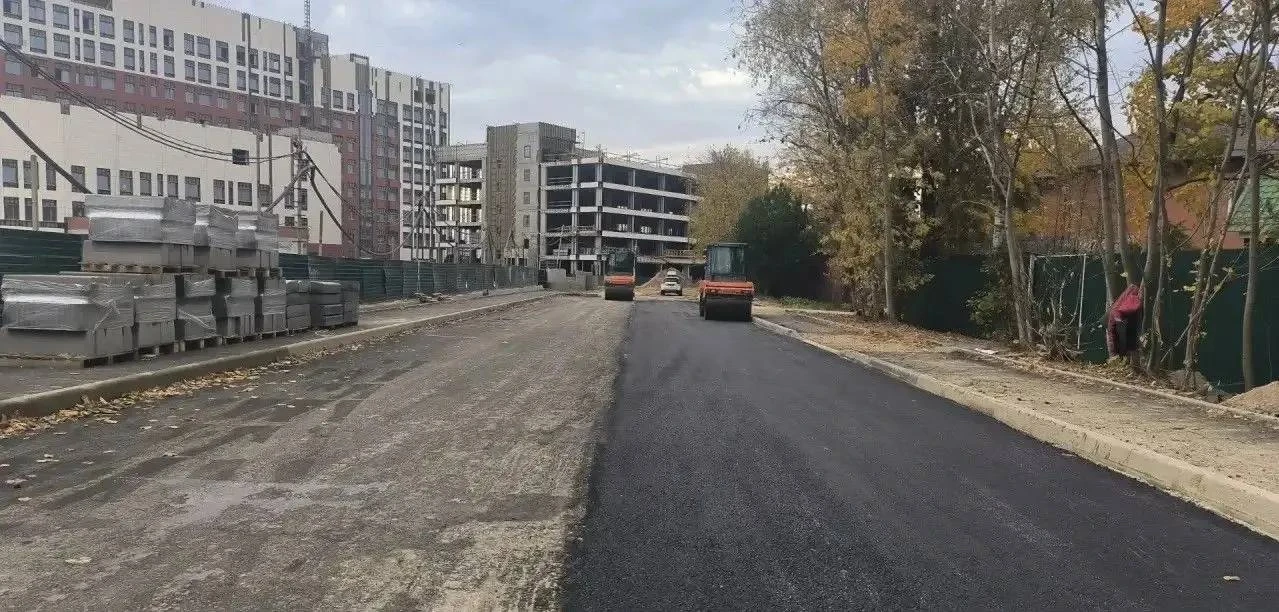 На улице Шестой в Балашихе приступили к устройству наружного освещения