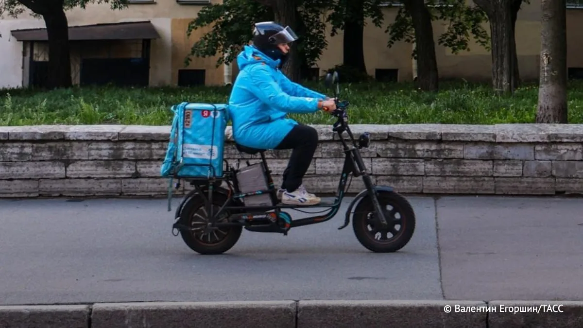😳До 190 тыс. рублей выросла предлагаемая зарплата на вакансии курьеров в сентябре