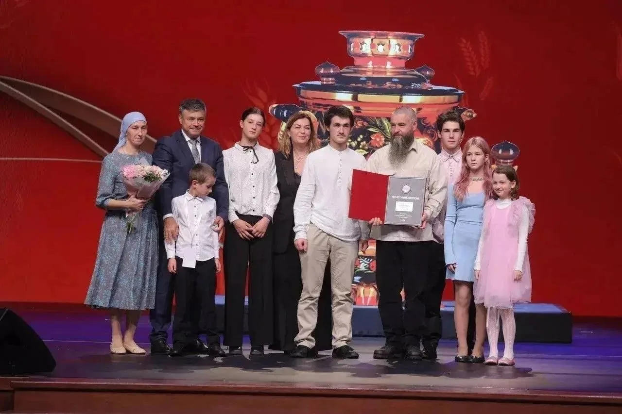 😍«Сельская семья»: Глазачевы из Шенкурского округа победили на Всероссийском конкурсе