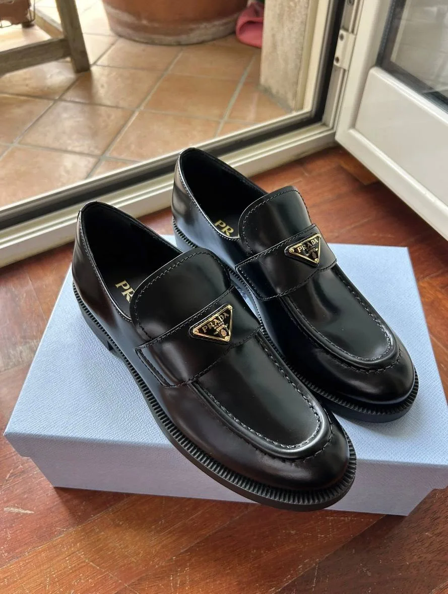 Черные лоферы Prada 🖤