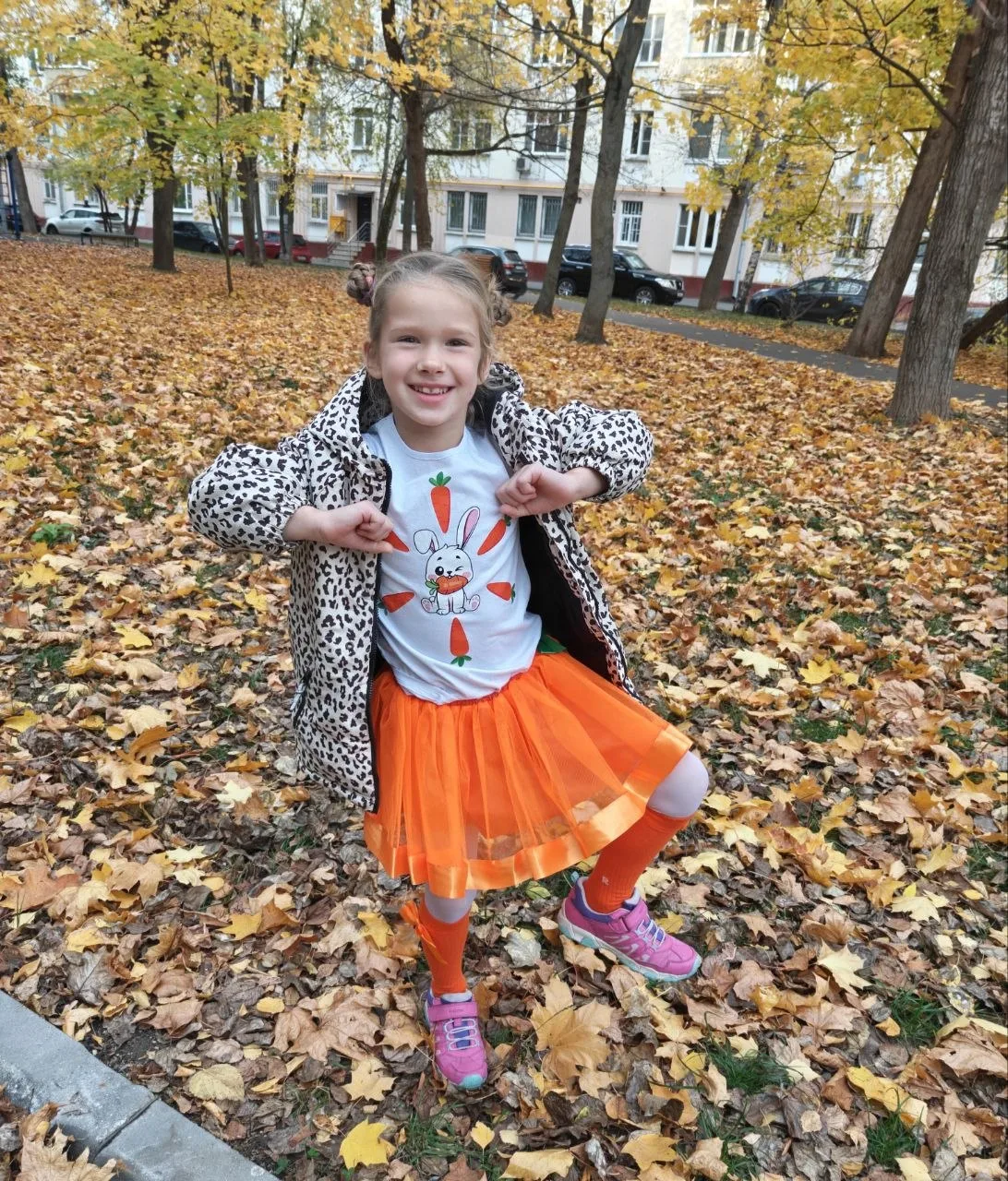 В роли кого сегодня Юля отправилась на осенний праздник? 🥕😂
