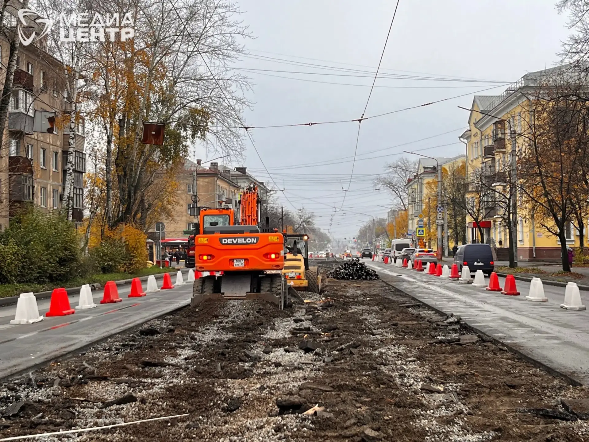 Трамвай №4 больше не ездит по городу - нет рельсов. На участке в районе улиц Верещагина...