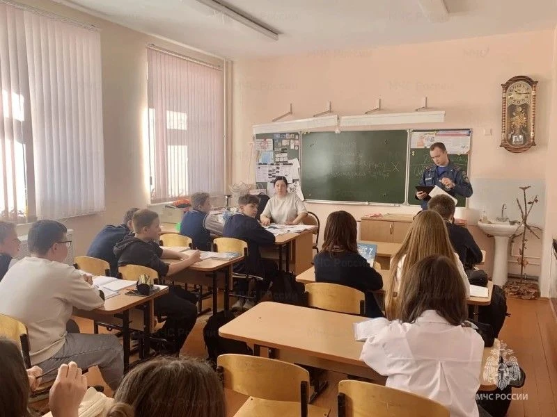 📢 Сотрудники МЧС России напомнили детям правила пожарной безопасности