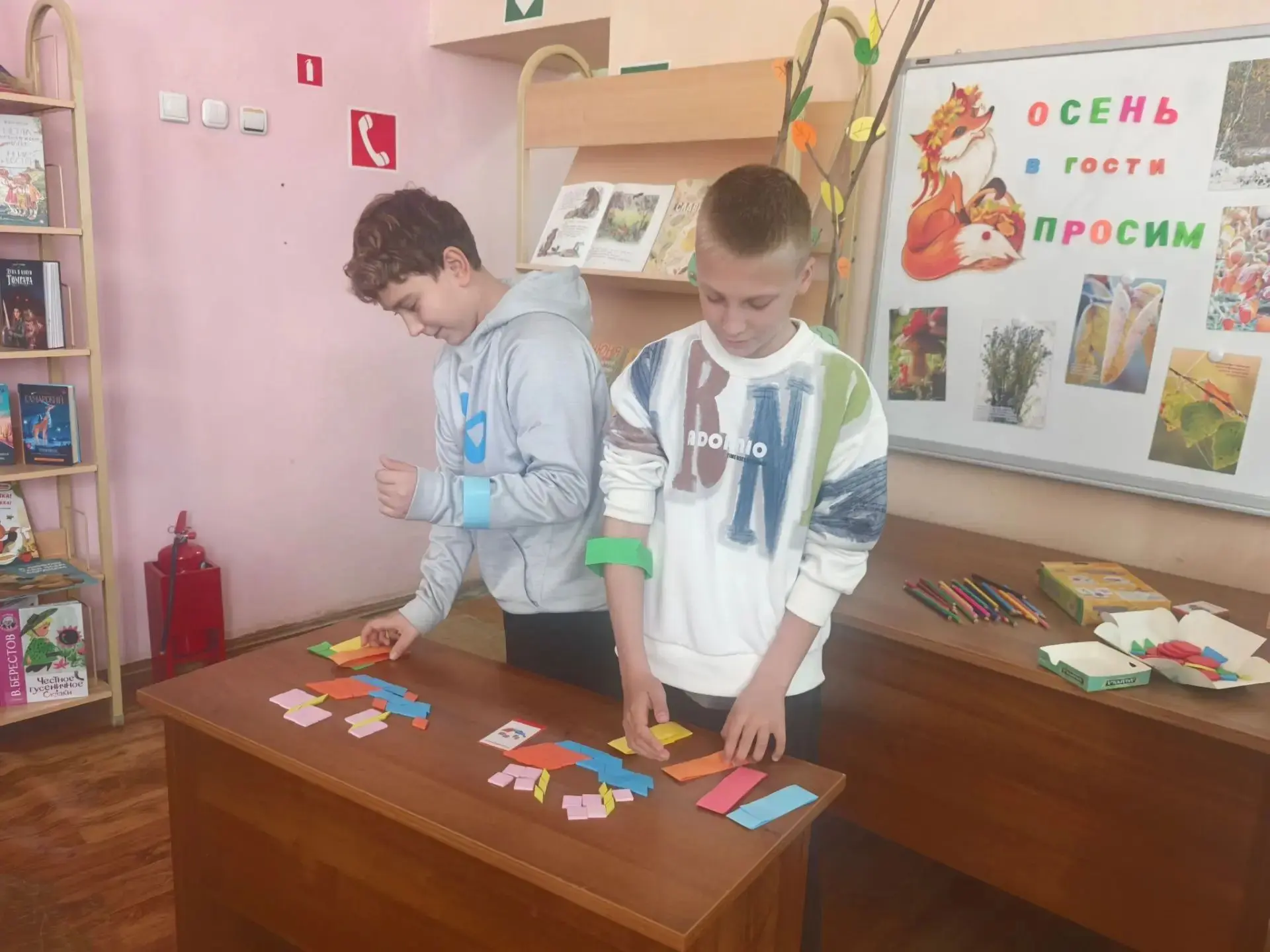 «В ГОСТЯХ У ЦВЕТНЫХ КАРАНДАШЕЙ»: ЯРКИЙ ДЕНЬ 6‑Б КЛАССА!