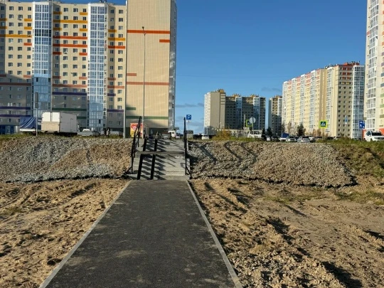 Новый тротуар у остановки МО‑15: комфорт и безопасность для жителей микрорайона.