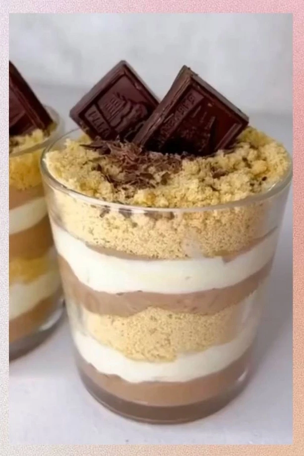 Приглашаем юных кондитеров создать самый вкусный шоколадный десерт в стаканчике.