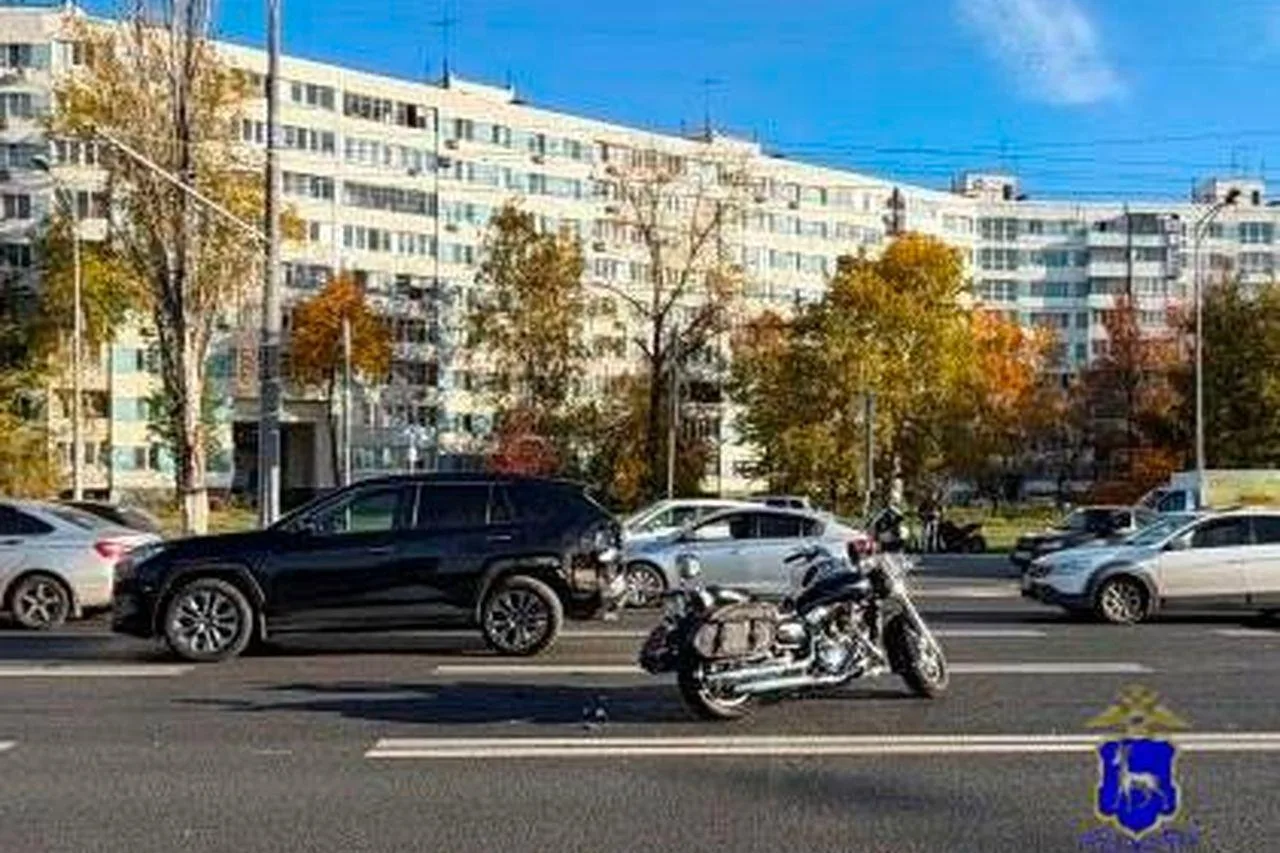 Днём в четверг, 15 октября, на Московском шоссе в Самаре произошло ДТП. В 14:55 у дома ...