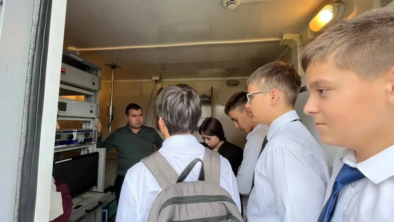 Для учащихся средней общеобразовательной школы № 119 Авиастроительного района города Ка...