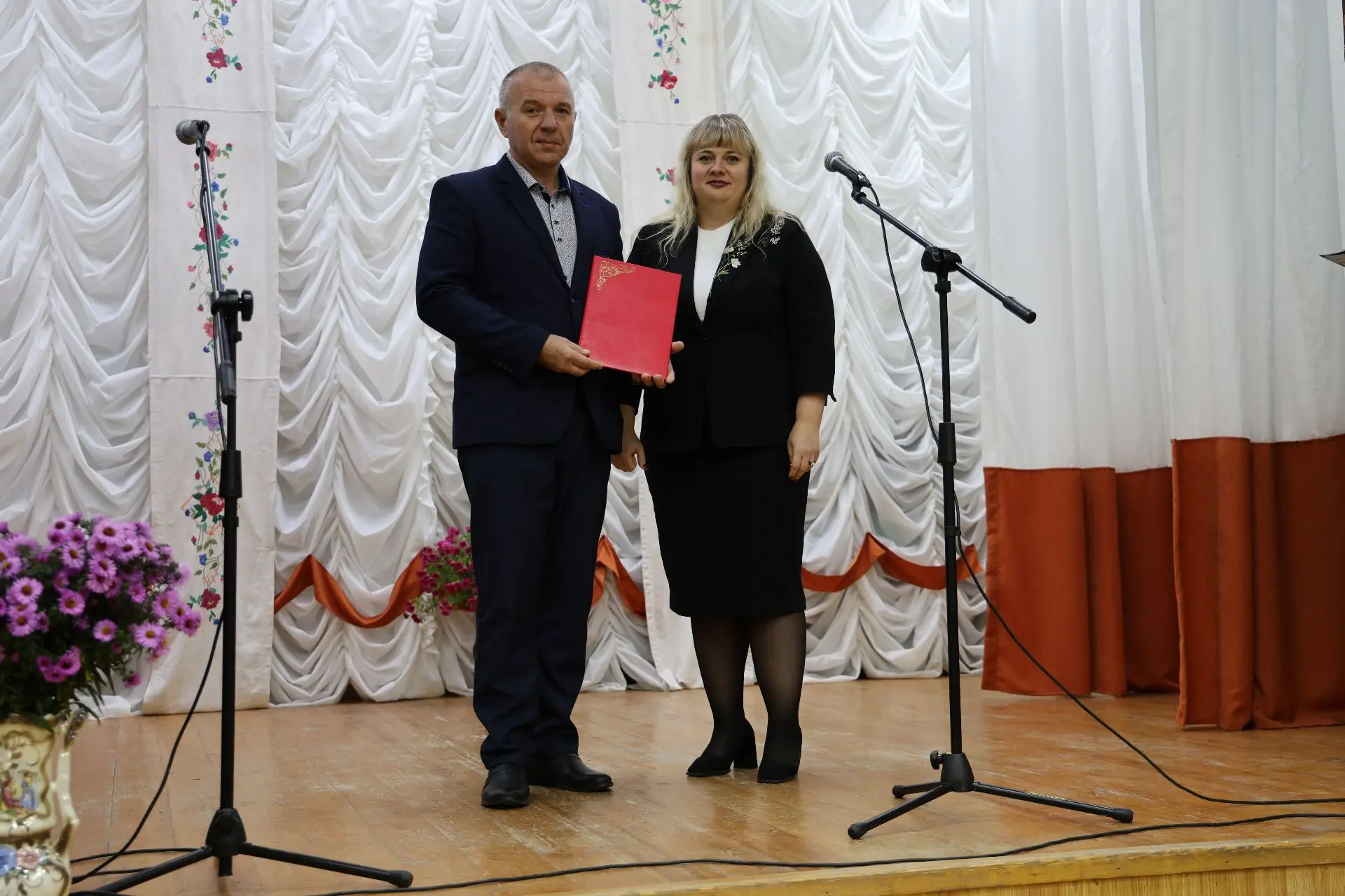 Сегодня в сёлах Репьёвка и Красное Городище прошли праздничные мероприятия, посвящённые...