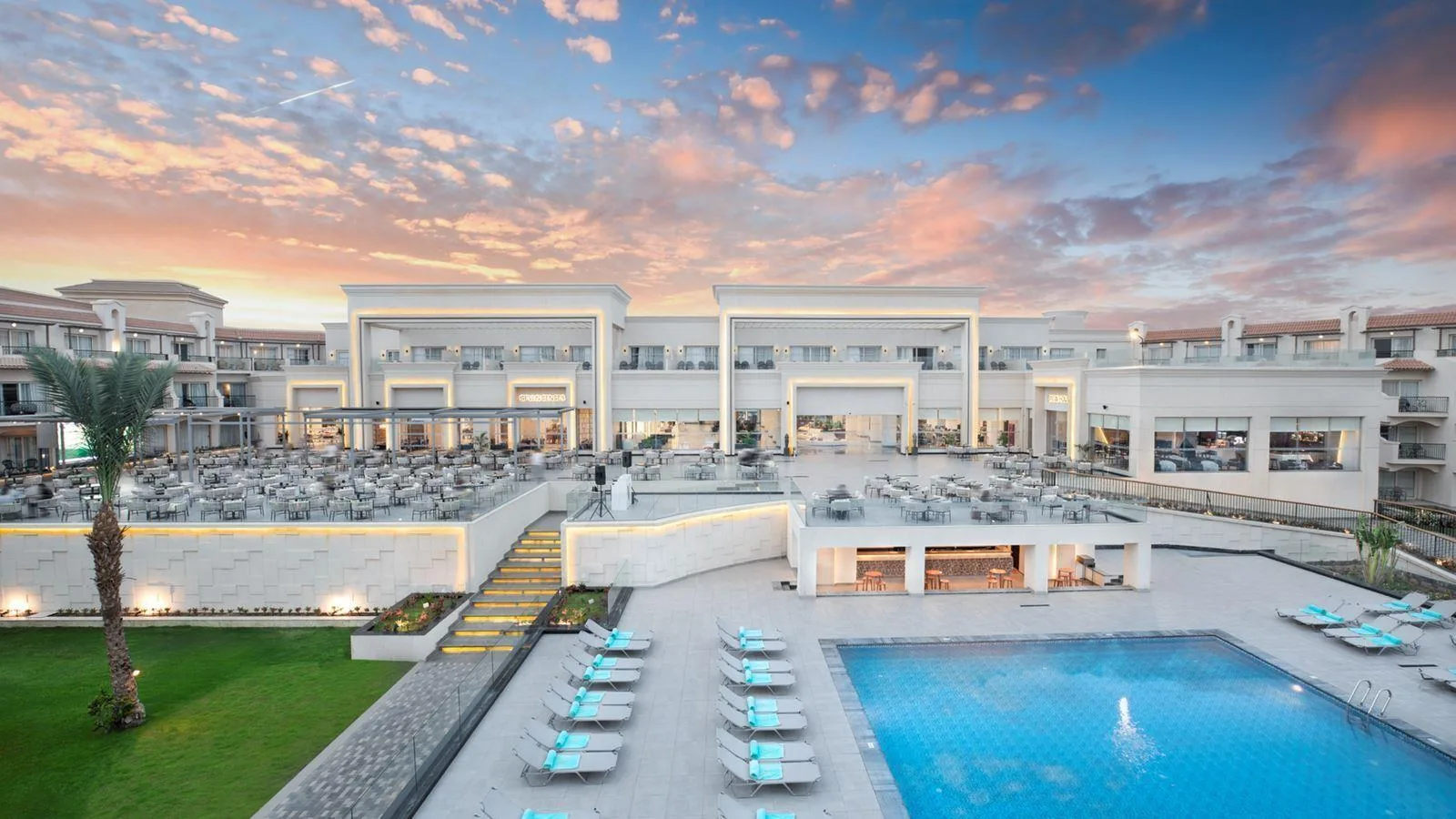 🇪🇬THE V LUXURY RESORT