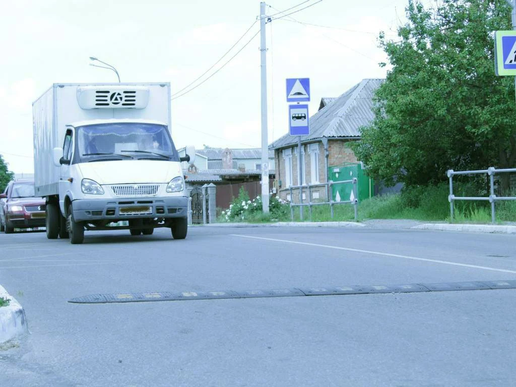 📍В Шебекино на обстреливаемых улицах уберут искусственные неровности на дорогах