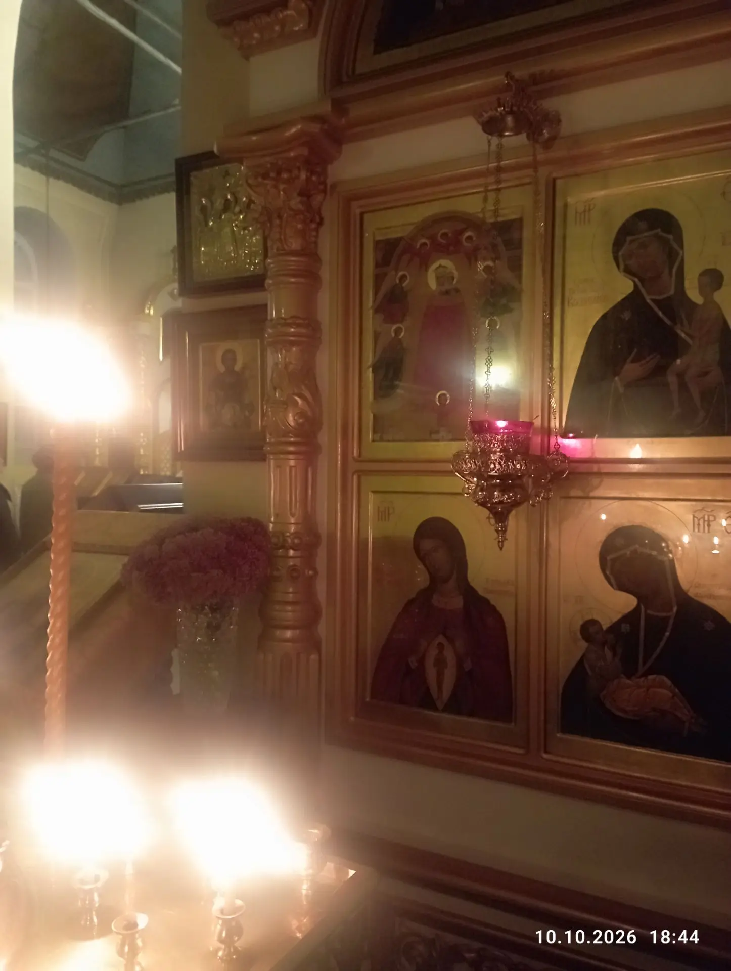 Свечи поставлены...