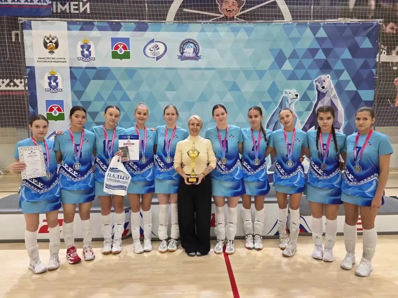 🏆 Команда спортшколы «Геолог»  – серебряный призёр регионального первенства по волейболу