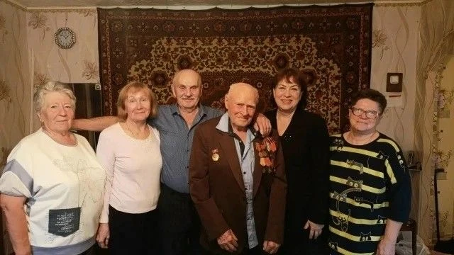 🎂 102 года — целая эпоха: поздравляем Ивана Митрофановича Шаршова из Кирово‑Чепецка! 🎂