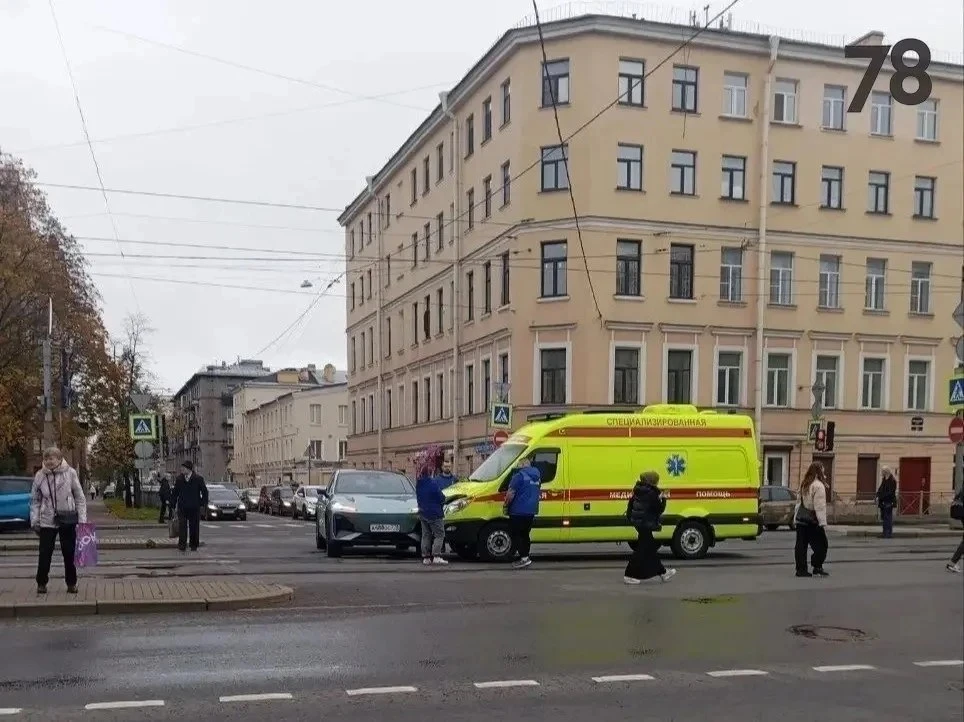 🚑 В скорую с пациентом влетела иномарка на Лиговском проспекте