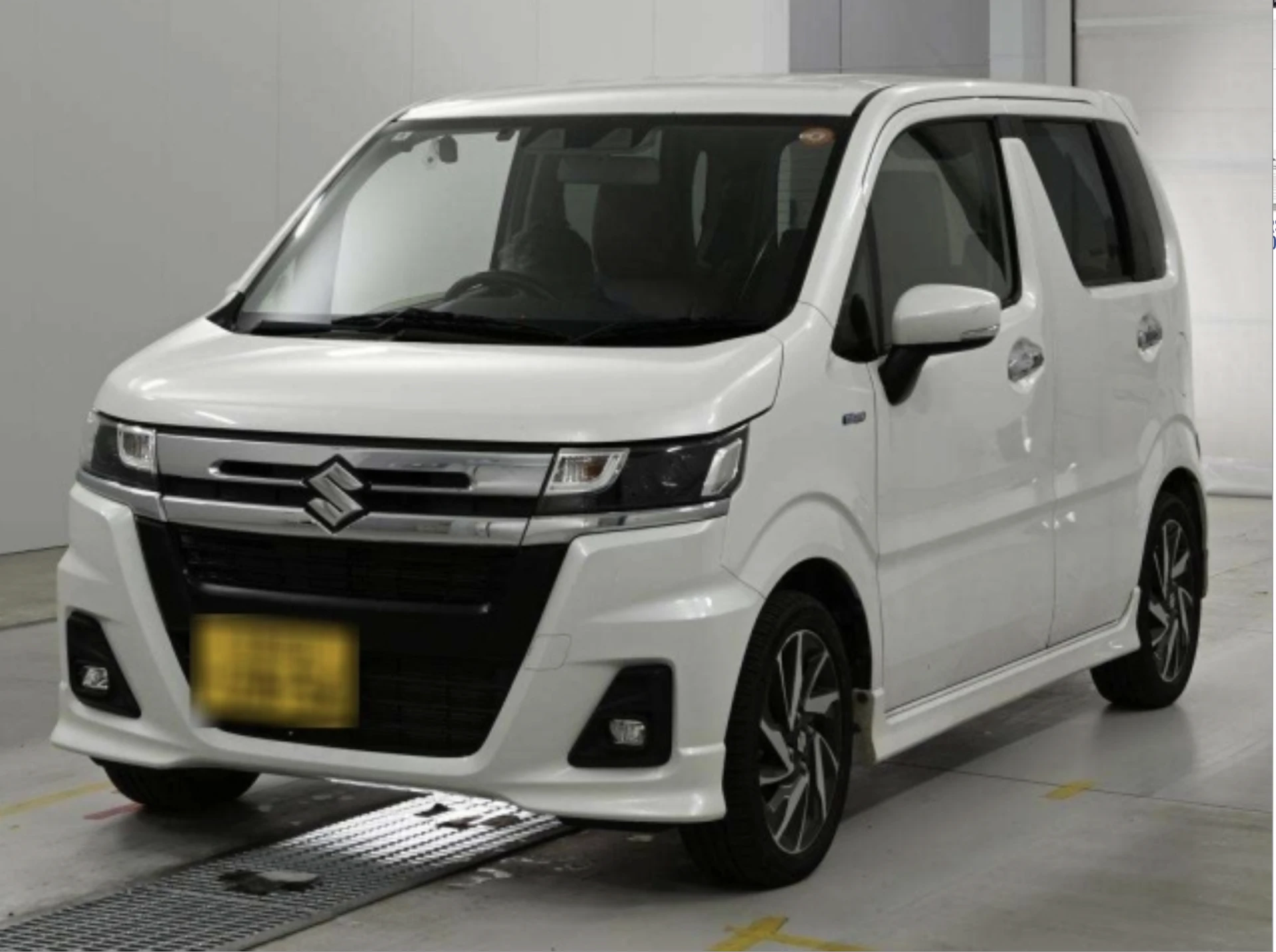 Suzuki Wagon R 2022 года.