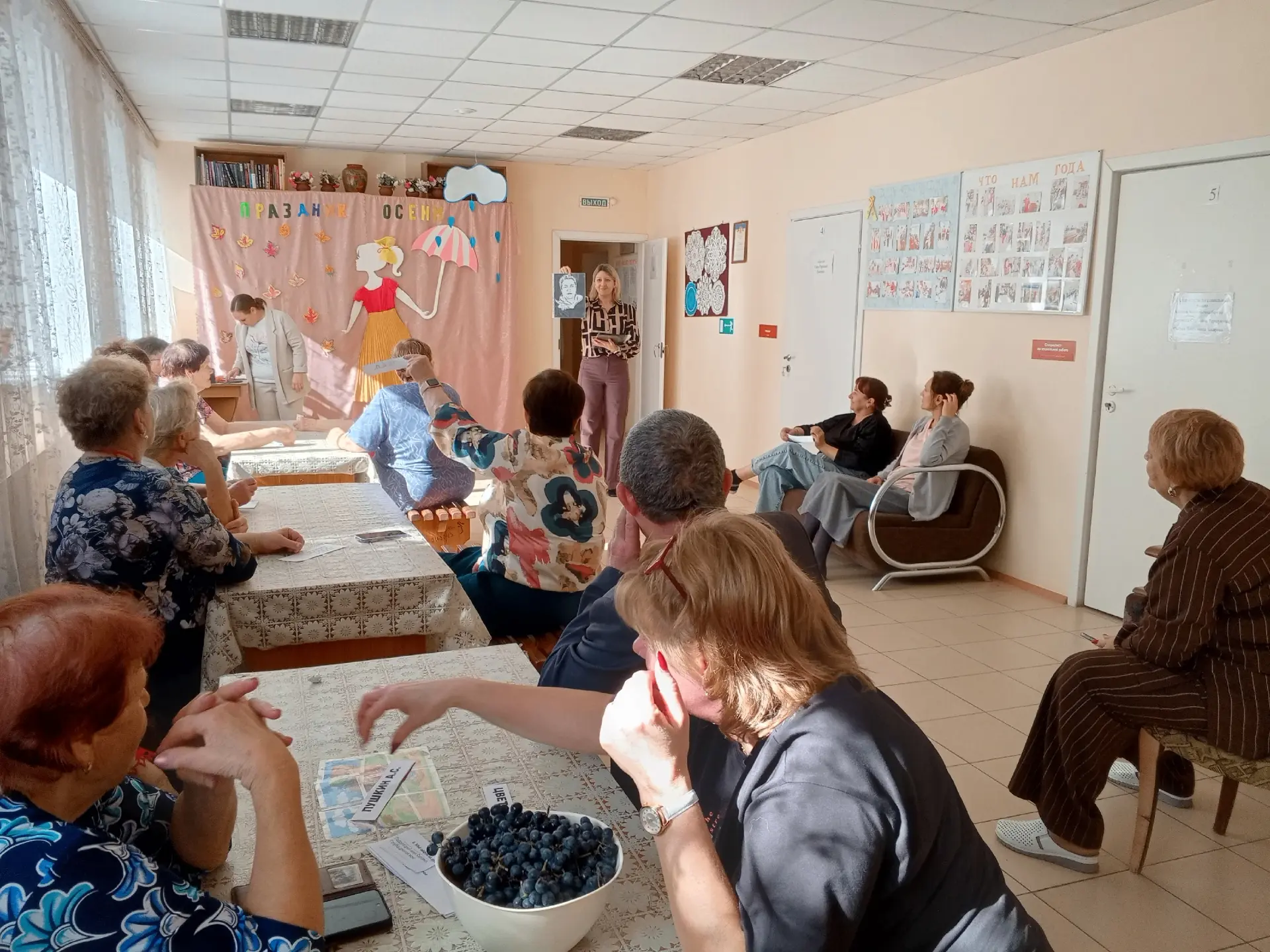 Сотрудники Сургутской поселенческой библиотеки побывали в гостях в Отделение социальной...