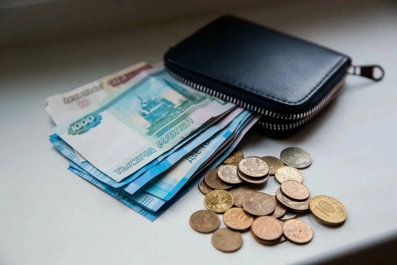 Названы сроки выплат социальных пособий на детей в ноябре в Тверской области