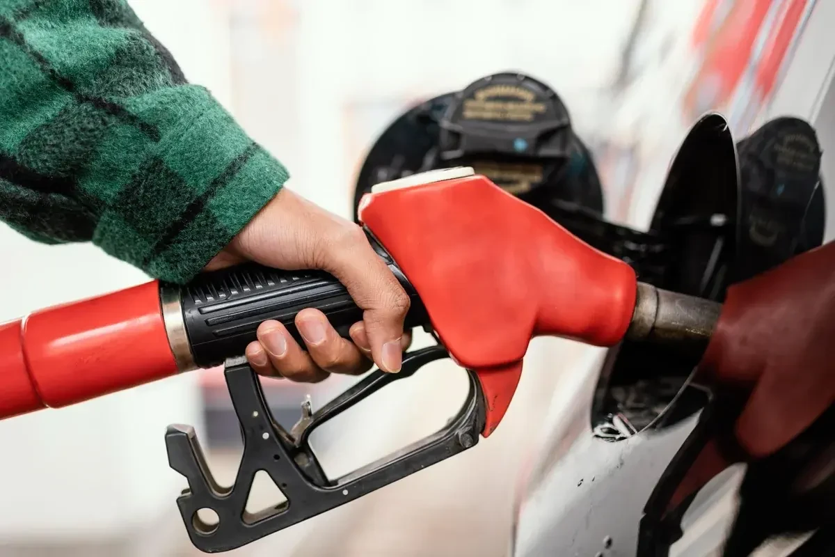🚗 В Краснодаре на 15 октября доступны 51 АИ‑92, 46 АИ‑95, 15 АИ‑100 и 84 дизельных АЗС