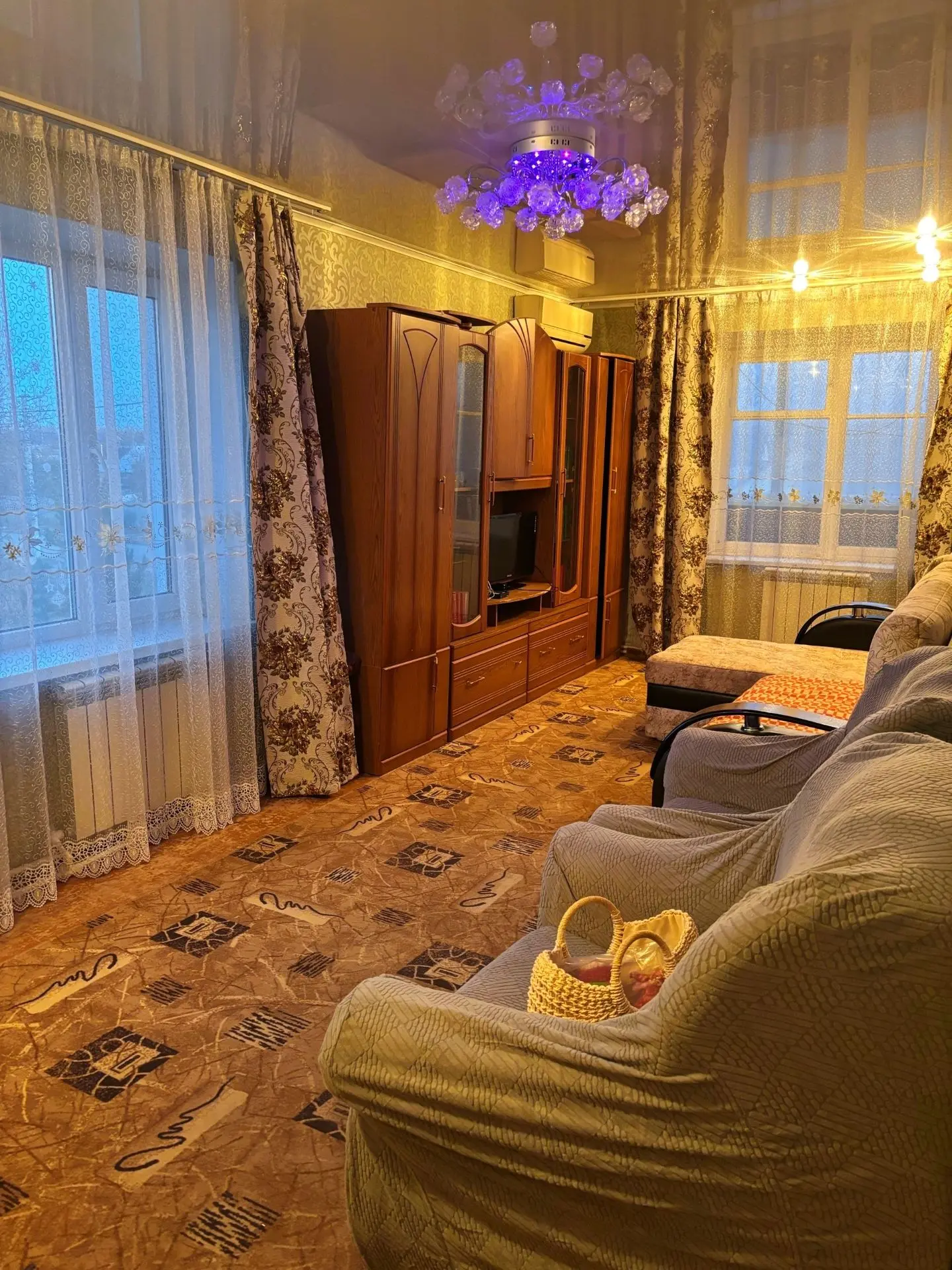 В продаже однокомнатная квартира 37,4 кв. м. с автономным отоплением. Зал, кухня, прихо...