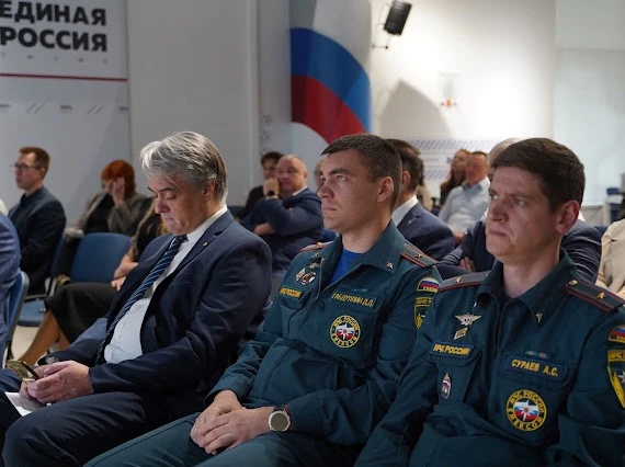 Сотрудники Главного управления приняли участие в круглом столе