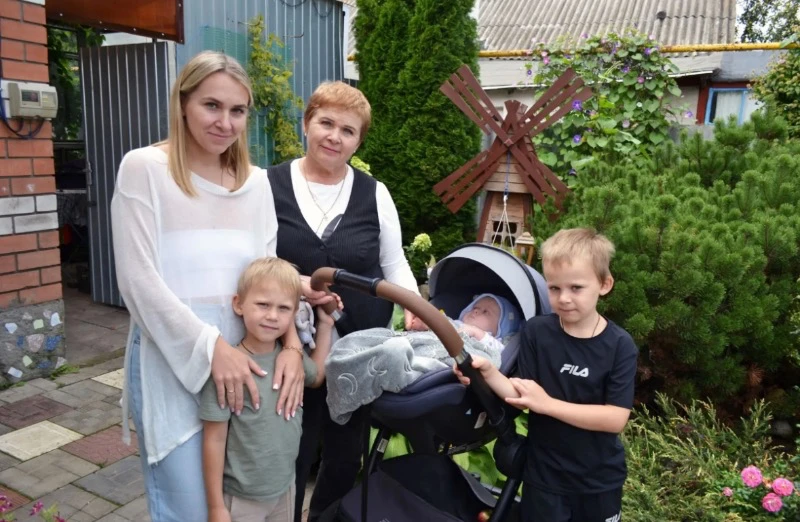 👩‍❤️‍👨 В Тамбовской области 444 семьи получили помощь социальной няни
