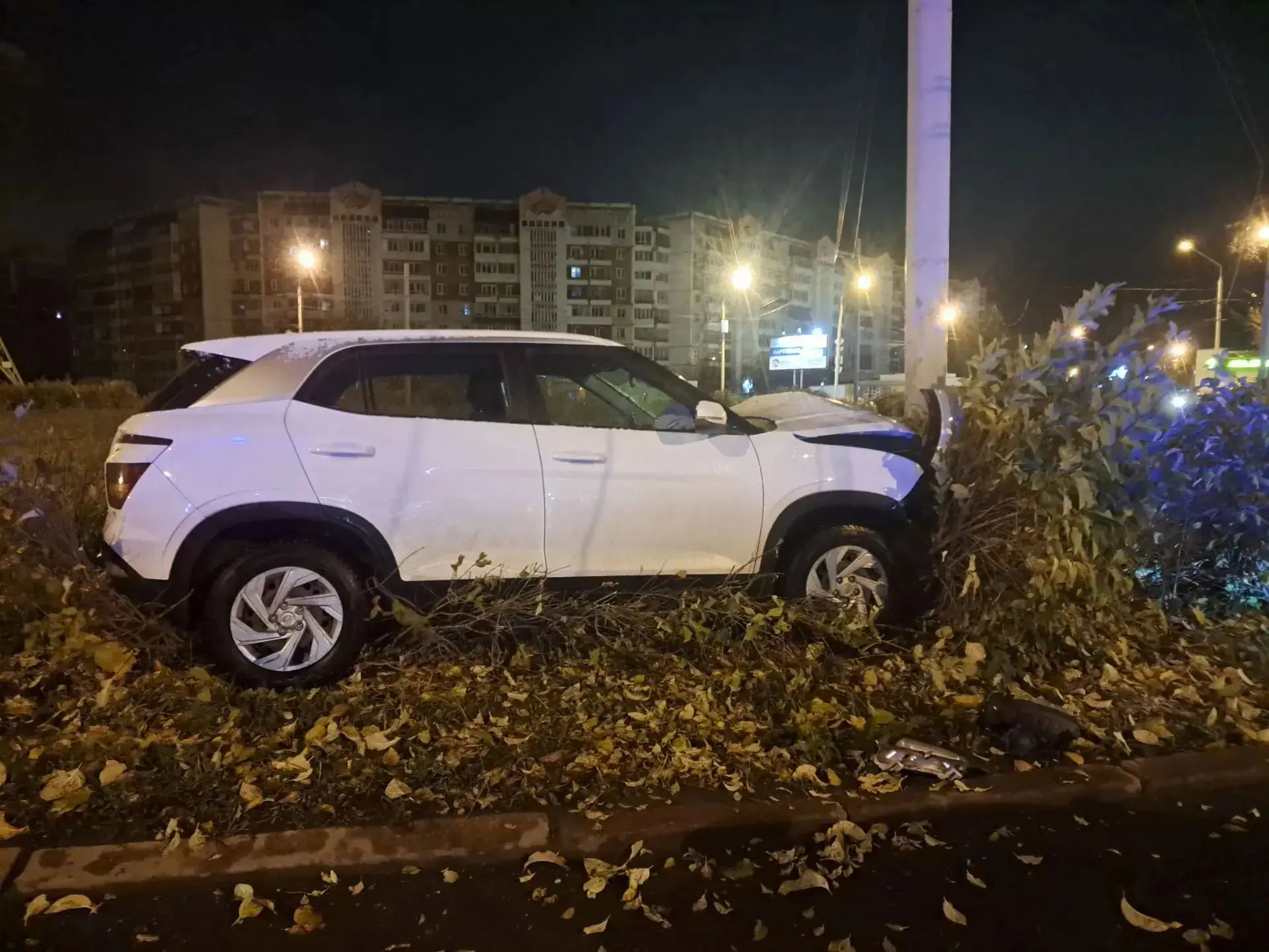 🚔 15 октября около 3 часов 10 минут в городе Томске на Иркутском тракте, 118/1, автомо...