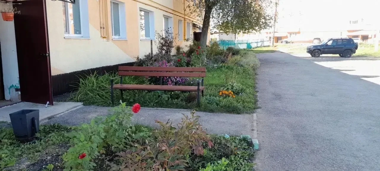 Совместными усилиями ТОС «Тукаевский» и управляющей компании Ютазинского района во двор...
