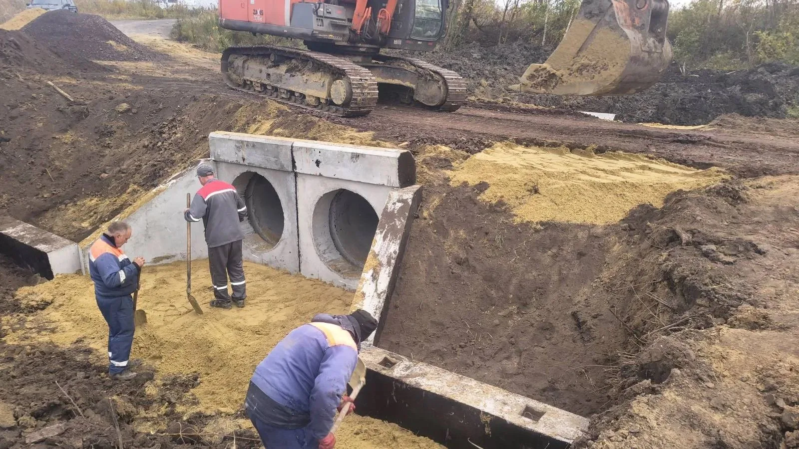 🚜В Курской области дополнительно отремонтируют 10,7 км региональных автодорог