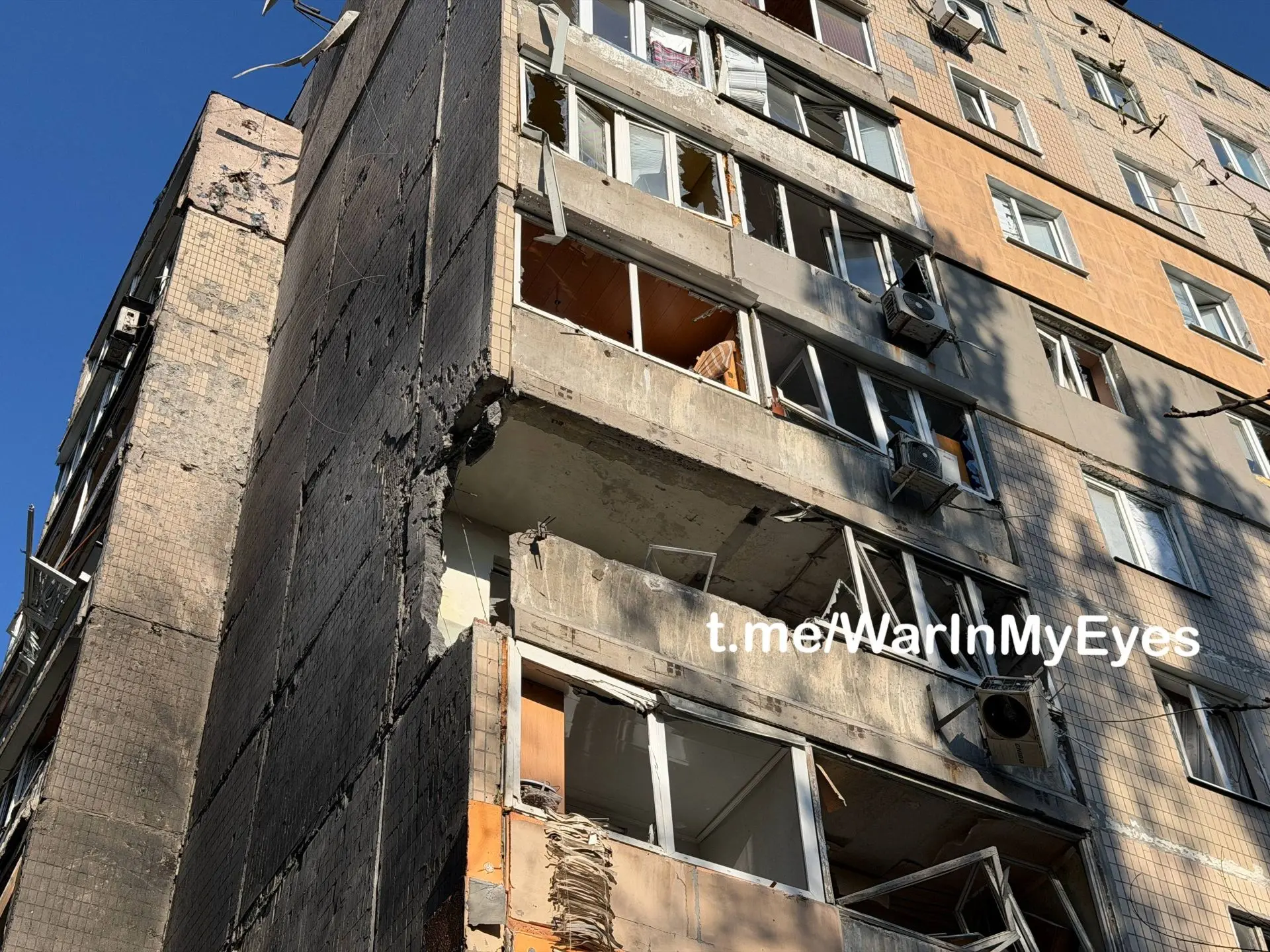 ⚡️ Последствия ночного удара БПЛА по жилому дому в Донецке
