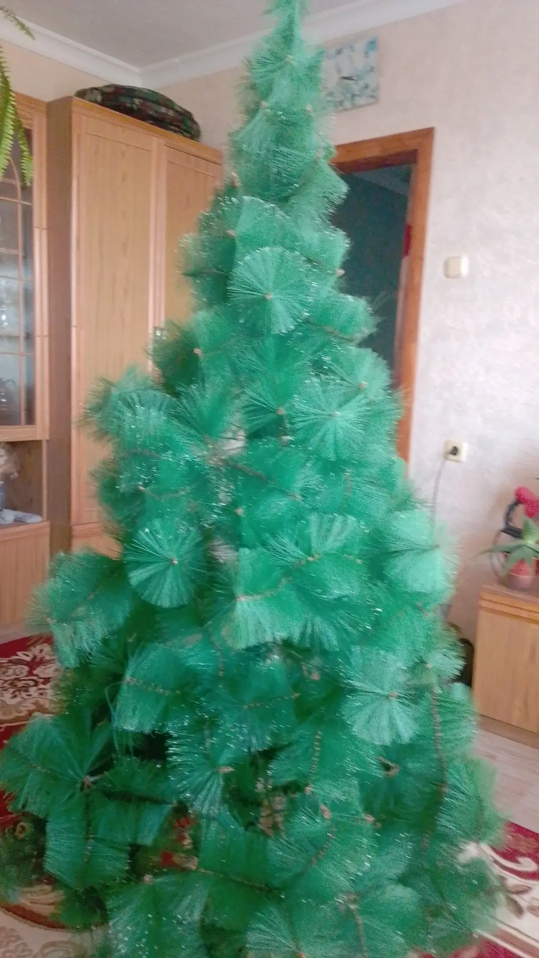 Ель новогодняя 1500₽ по вопросам +79530708215.