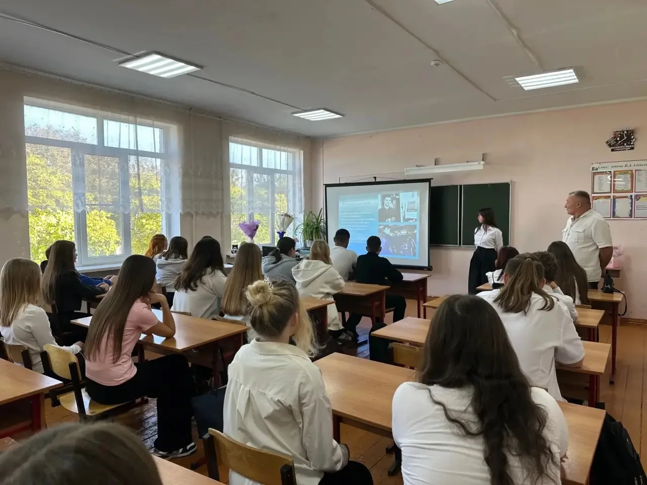 В школе №61 прошла встреча с представителями Крымского технического колледжа
