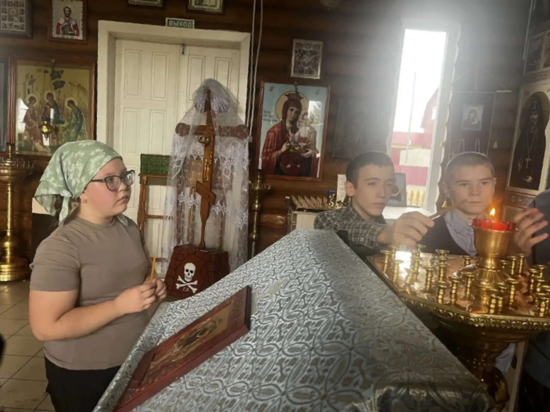 🍂 Добрые дела в Нижней Пойме: волонтеры навели порядок у храма