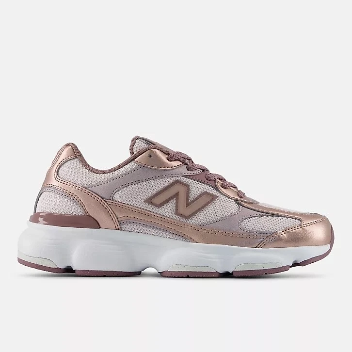 New Balance 603