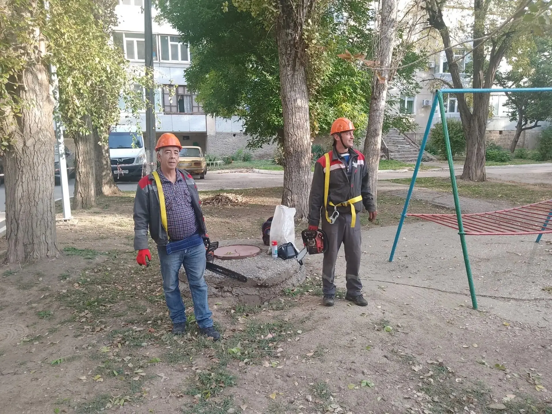 В микрорайоне имени Генерала Корявко завершены работы по благоустройству двора дома № 1...